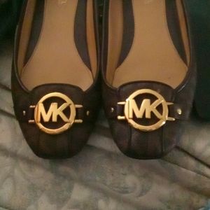 Michael kors fats size 6 woman